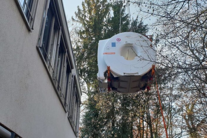 Radiologie München neues Lumina 3 Tesla – Einbau