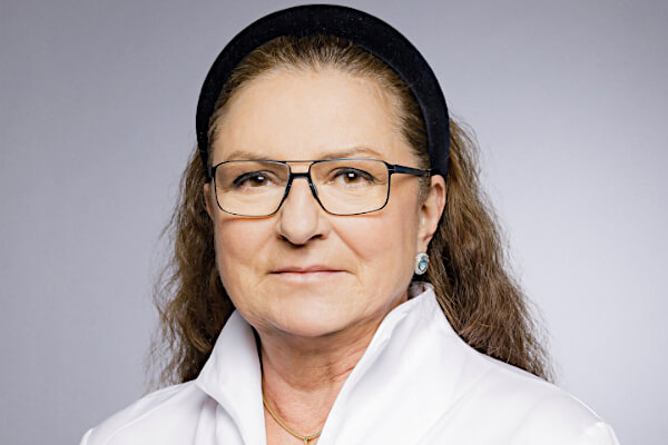 Dr. med. R. Helmberger